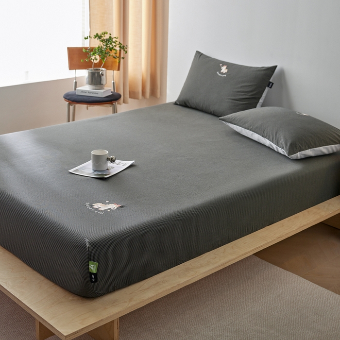 91家纺网 家纺一手货源 找家纺 （总）卡姿家纺 2026春夏全棉色织水洗棉文艺时尚床笠三件套