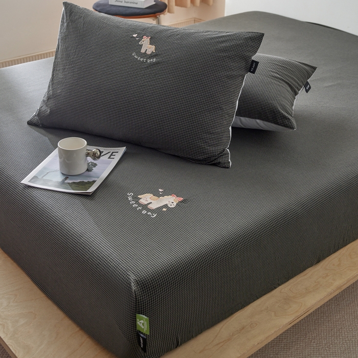 91家纺网 家纺一手货源 找家纺 （总）卡姿家纺 2026春夏全棉色织水洗棉文艺时尚床笠三件套