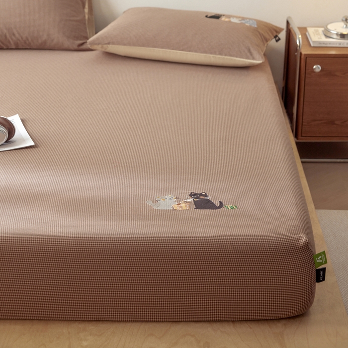 91家纺网 家纺一手货源 找家纺 卡姿家纺 2026春夏全棉色织水洗棉文艺时尚床笠三件套 床笠-猫咪礼物