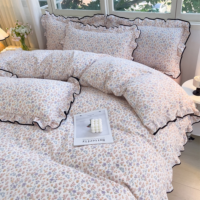 91家纺网 家纺一手货源 找家纺 绘萱家居 2026直播爆款云感皱皱纱双层纱皱皱棉花边四件套印花水洗棉 可颂