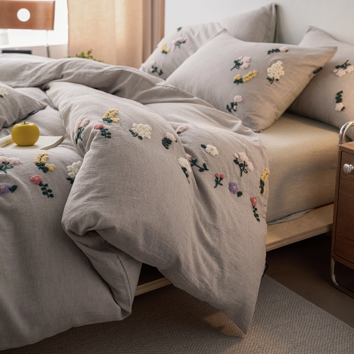 91家纺网 家纺一手货源 找家纺 卡姿家纺 2026春夏天丝棉麻裸感超柔系列四件套-紫茉 紫茉-灰