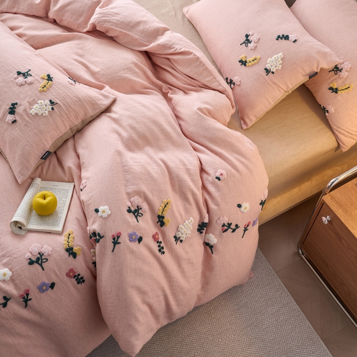 91家纺网 家纺一手货源 找家纺 卡姿家纺 2026春夏天丝棉麻裸感超柔系列四件套-紫茉 紫茉-粉