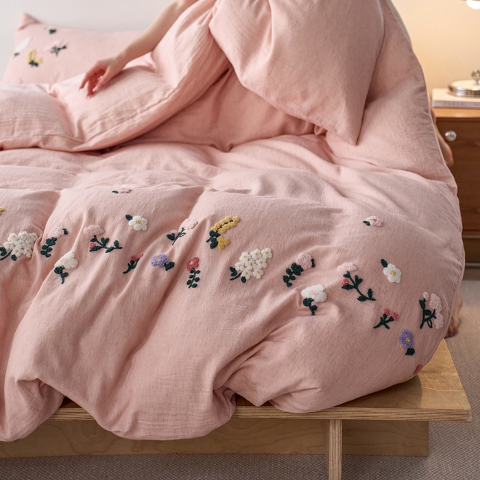 91家纺网 家纺一手货源 找家纺 卡姿家纺 2026春夏天丝棉麻裸感超柔系列四件套-紫茉 紫茉-粉