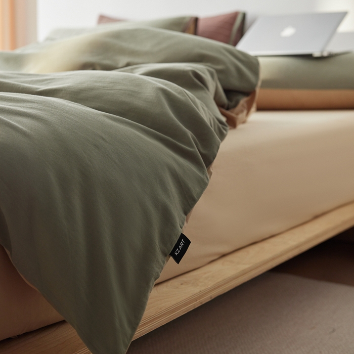 91家纺网 家纺一手货源 找家纺 卡姿家纺 2026春夏全棉人字纹小提花拼色系列四件套 人字纹韩绿