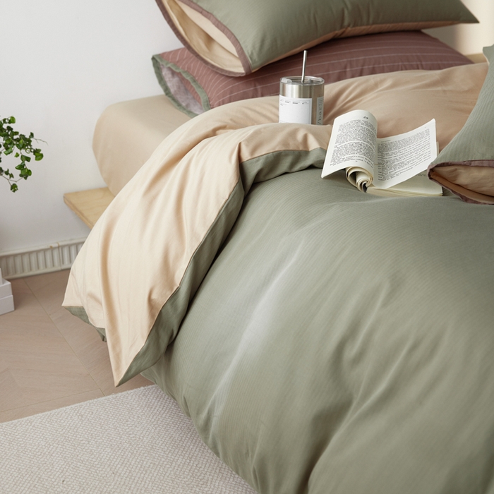 91家纺网 家纺一手货源 找家纺 卡姿家纺 2026春夏全棉人字纹小提花拼色系列四件套 人字纹韩绿