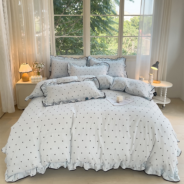 91家纺网 家纺一手货源 找家纺 绘萱家居 2026直播爆款云感皱皱纱双层纱皱皱棉花边四件套印花水洗棉 蓝色波点