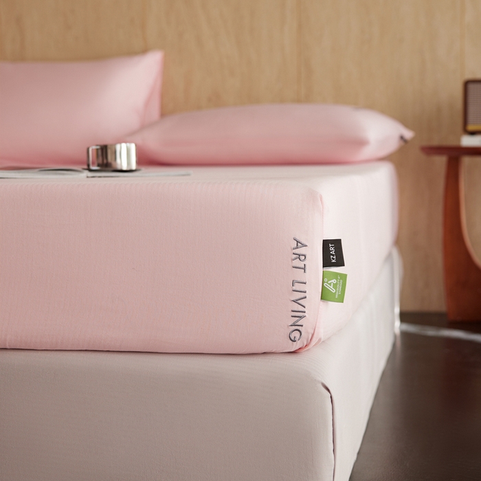 91家纺网 家纺一手货源 找家纺 卡姿家纺 2026春夏全棉人字纹小提花单品-床笠三件套 床笠-山茶粉