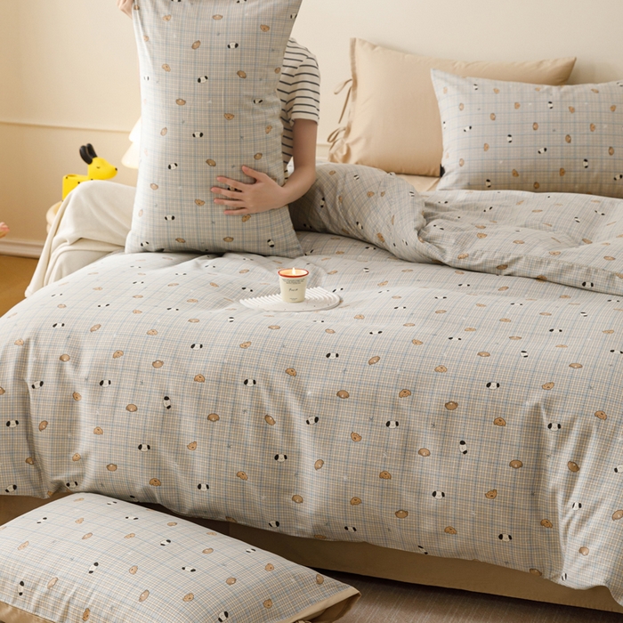 91家纺网 家纺一手货源 找家纺 卡姿家纺 2026春夏全棉奶油小卡通印花绑带款四件套 洋气柯基仔