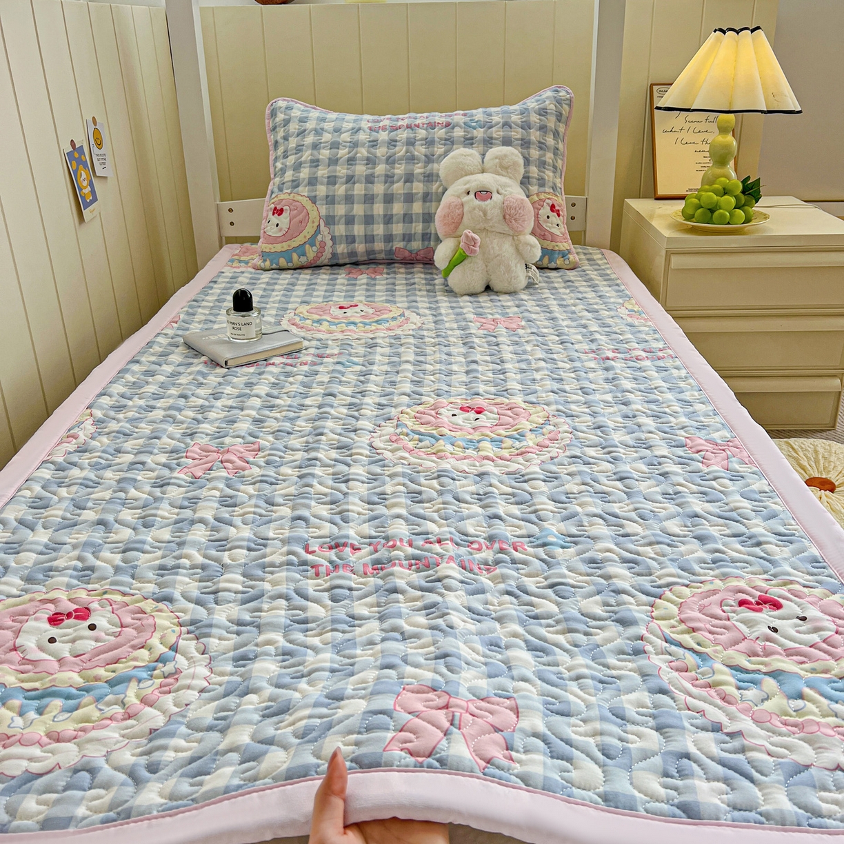 91家纺网 家纺一手货源 找家纺 （总）纽缦家纺 2026春夏新款A类水洗棉夹棉学生床垫