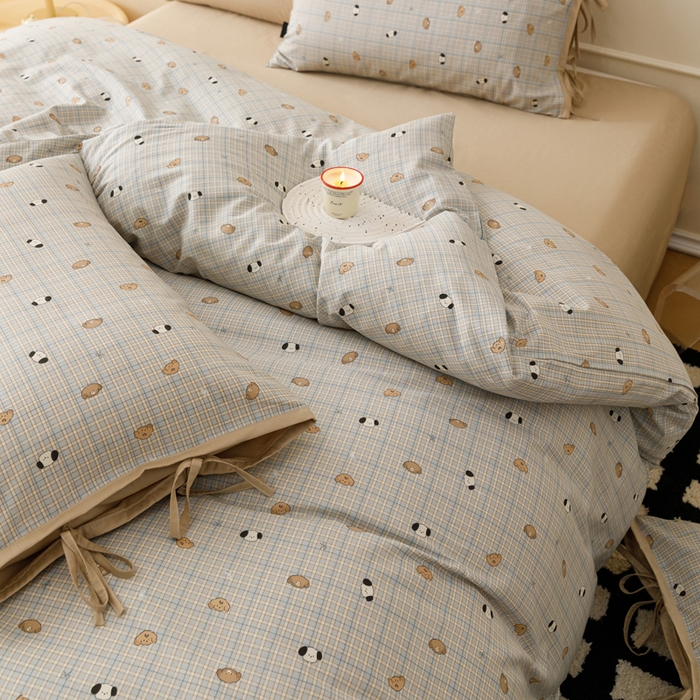 91家纺网 家纺一手货源 找家纺 卡姿家纺 2026春夏全棉奶油小卡通印花绑带款四件套 洋气柯基仔