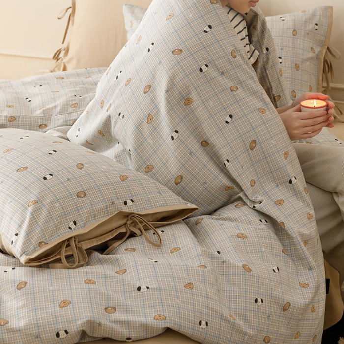 91家纺网 家纺一手货源 找家纺 卡姿家纺 2026春夏全棉奶油小卡通印花绑带款四件套 洋气柯基仔