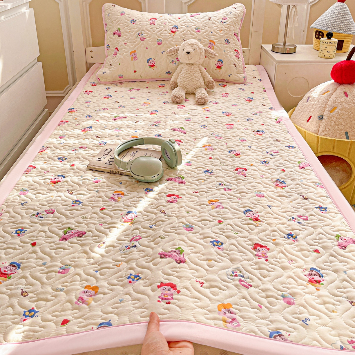 91家纺网 家纺一手货源 找家纺 （总）纽缦家纺 2026春夏新款A类水洗棉夹棉学生床垫