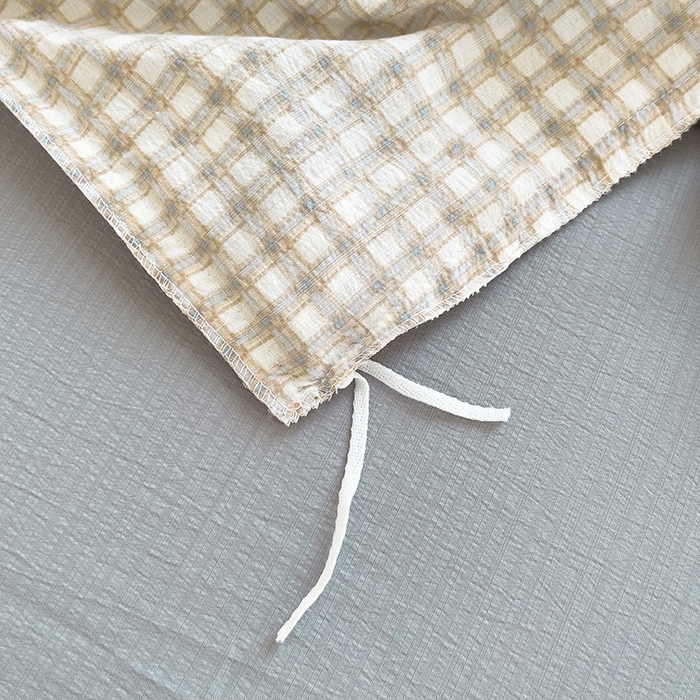 91家纺网 家纺一手货源 找家纺 绘萱家居 2026直播爆款云感皱皱纱双层纱皱皱棉花边四件套印花水洗棉 小格子-咖