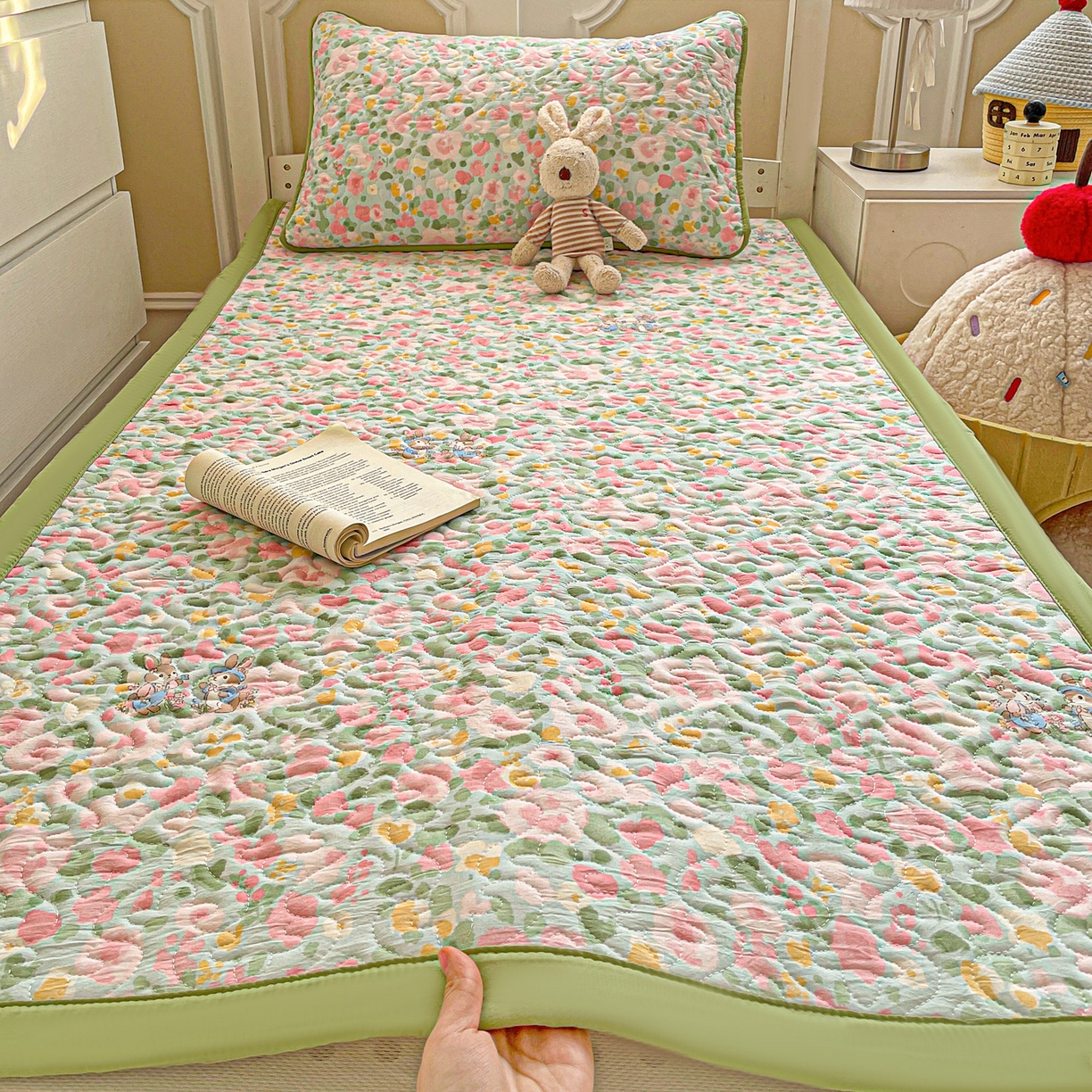 91家纺网 家纺一手货源 找家纺 （总）纽缦家纺 2026春夏新款A类水洗棉夹棉学生床垫