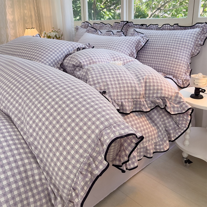 91家纺网 家纺一手货源 找家纺 绘萱家居 2026直播爆款云感皱皱纱双层纱皱皱棉花边四件套印花水洗棉 小格子-紫