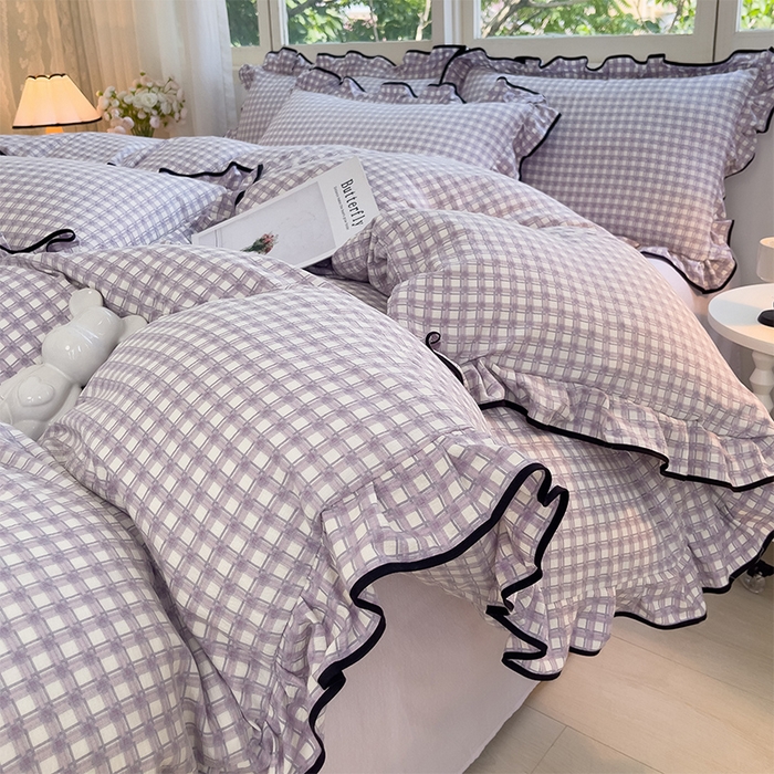 91家纺网 家纺一手货源 找家纺 绘萱家居 2026直播爆款云感皱皱纱双层纱皱皱棉花边四件套印花水洗棉 小格子-紫