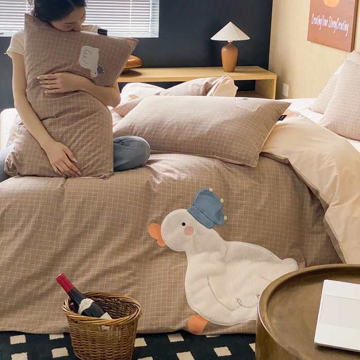 91家纺网 家纺一手货源 找家纺 （总）卡姿家纺 2026春夏全棉萌趣气质大贴布系列四件套— 第一季