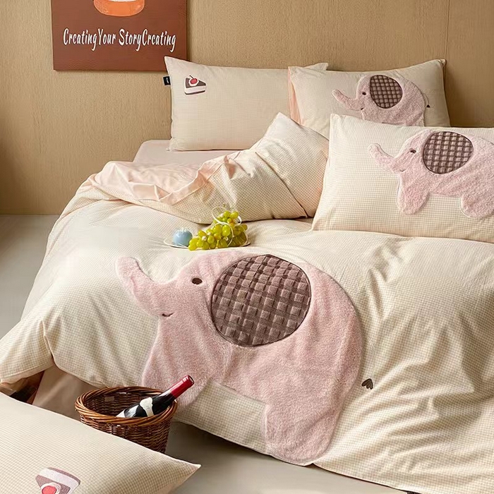 91家纺网 家纺一手货源 找家纺 （总）卡姿家纺 2026春夏全棉萌趣气质大贴布系列四件套— 第一季