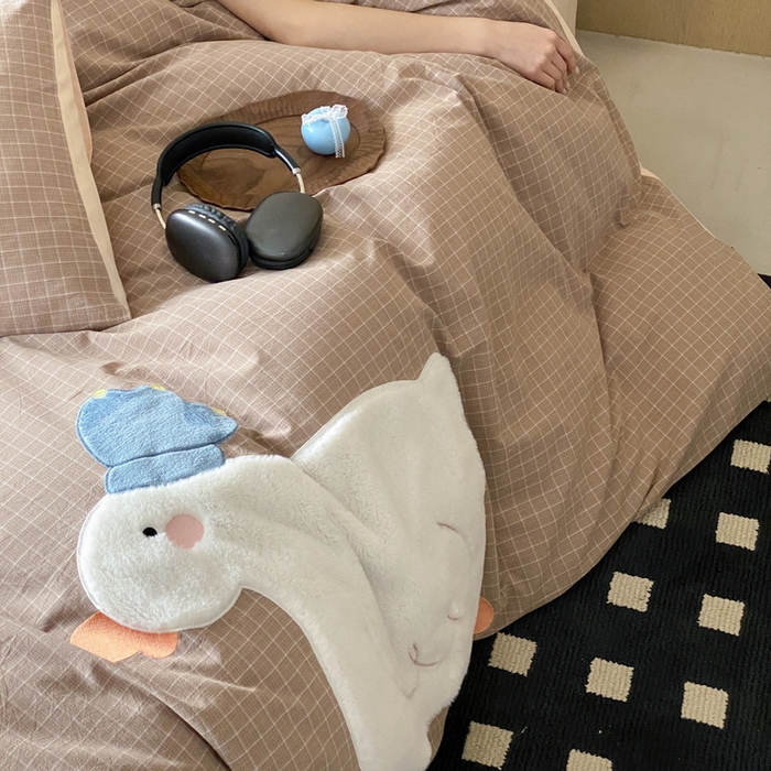 91家纺网 家纺一手货源 找家纺 卡姿家纺 2026春夏全棉萌趣气质大贴布系列四件套— 第一季 大鹅