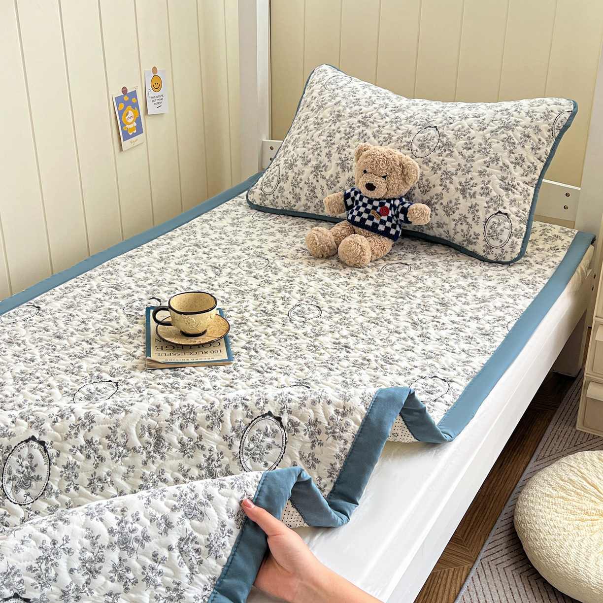 91家纺网 家纺一手货源 找家纺 纽缦家纺 2026春夏新款A类水洗棉夹棉学生床垫 花宇时间