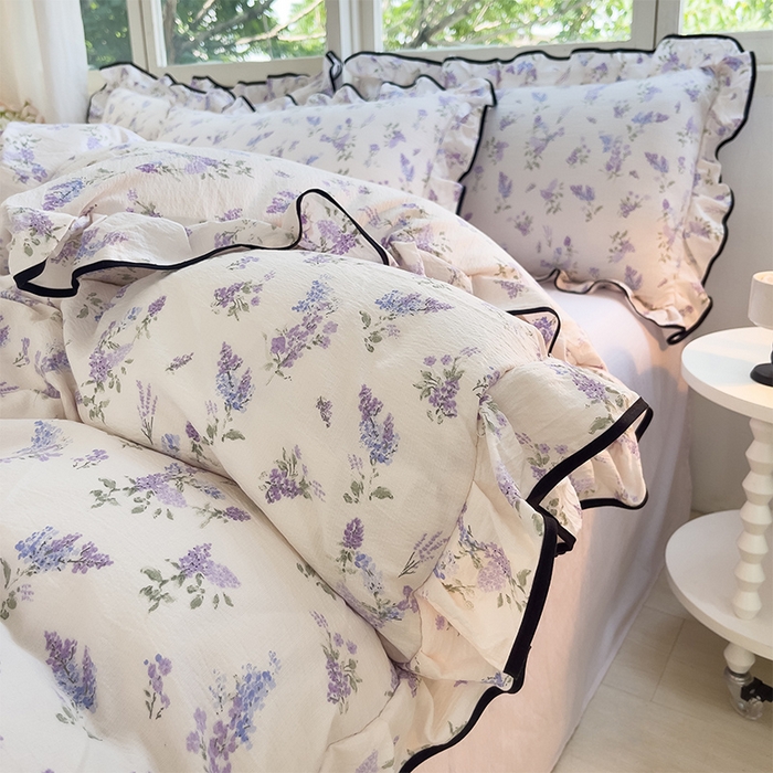 91家纺网 家纺一手货源 找家纺 绘萱家居 2026直播爆款云感皱皱纱双层纱皱皱棉花边四件套印花水洗棉 薰衣草