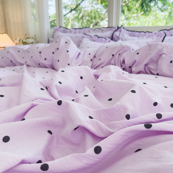 91家纺网 家纺一手货源 找家纺 绘萱家居 2026直播爆款云感皱皱纱双层纱皱皱棉花边四件套印花水洗棉 紫色波点