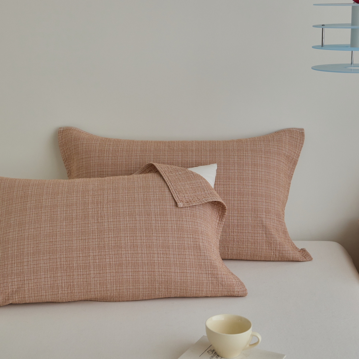 91家纺网 家纺一手货源 找家纺 百寐 2026全棉纯棉枕巾50*80纯棉简约棉麻透气枕巾大小枕芯通用 全棉枕巾-小格橘 50x80cm±2cm一只