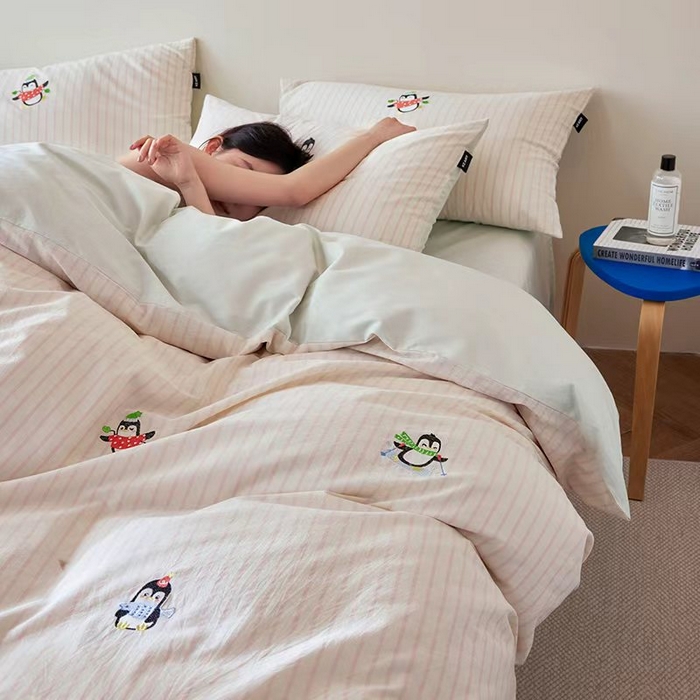 卡姿家纺 2026春夏全棉色织水洗棉萌趣小刺绣四件套系列 企鹅精灵