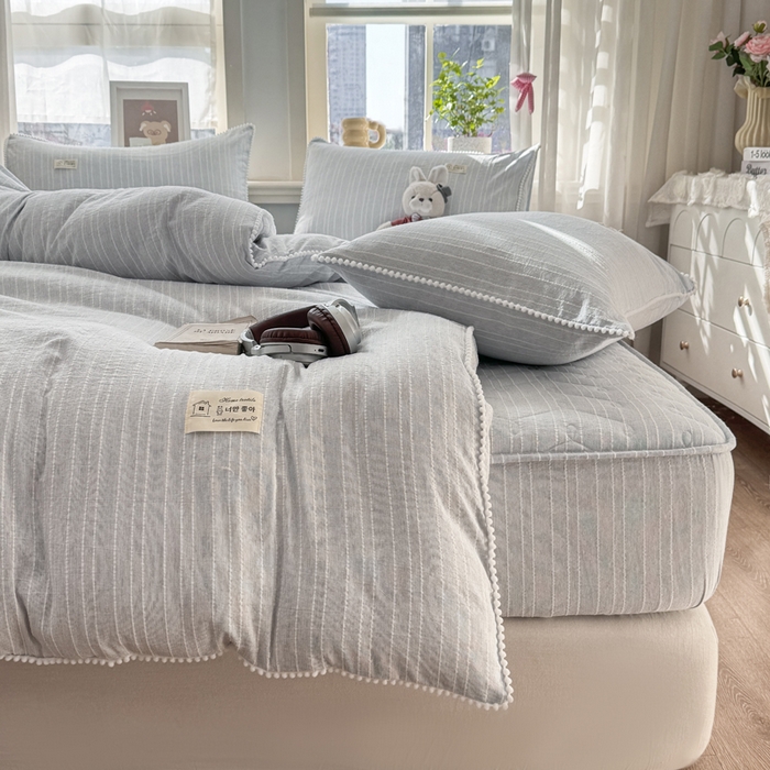 91家纺网 家纺一手货源 找家纺 蝶帕家纺 2026新款无印色织提花加棉床笠四件套 浅灰