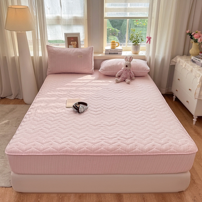 91家纺网 家纺一手货源 找家纺 蝶帕家纺 2026新款无印色织提花加棉床笠四件套 柔雾粉