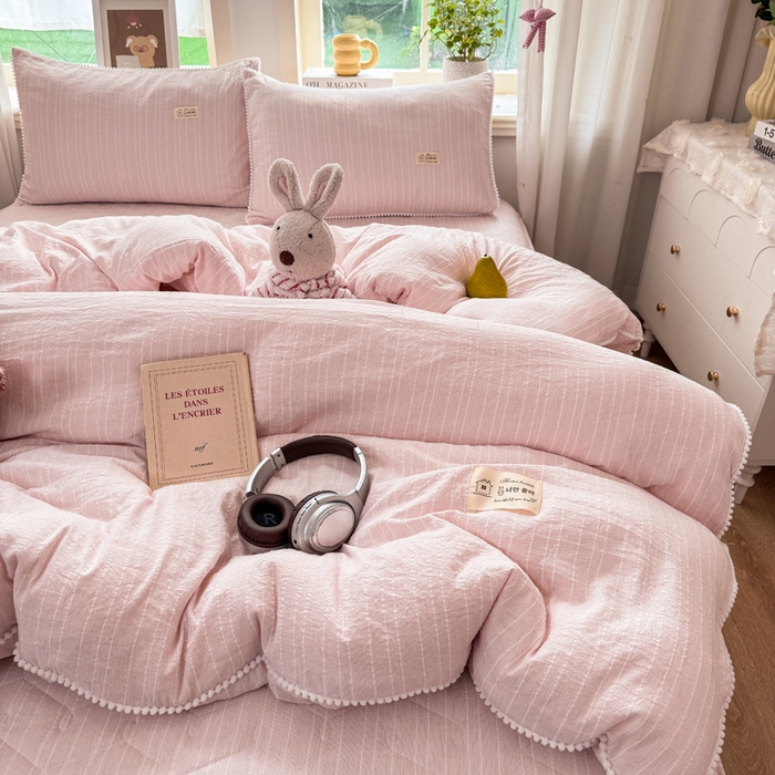 91家纺网 家纺一手货源 找家纺 蝶帕家纺 2026新款无印色织提花加棉床笠四件套 柔雾粉