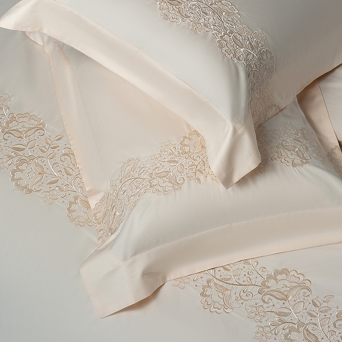 91家纺网 家纺一手货源 找家纺 诗黛尔 2026春夏新款全棉纯棉长绒棉刺绣四件套-幽花庭 幽花庭-奶昔黄