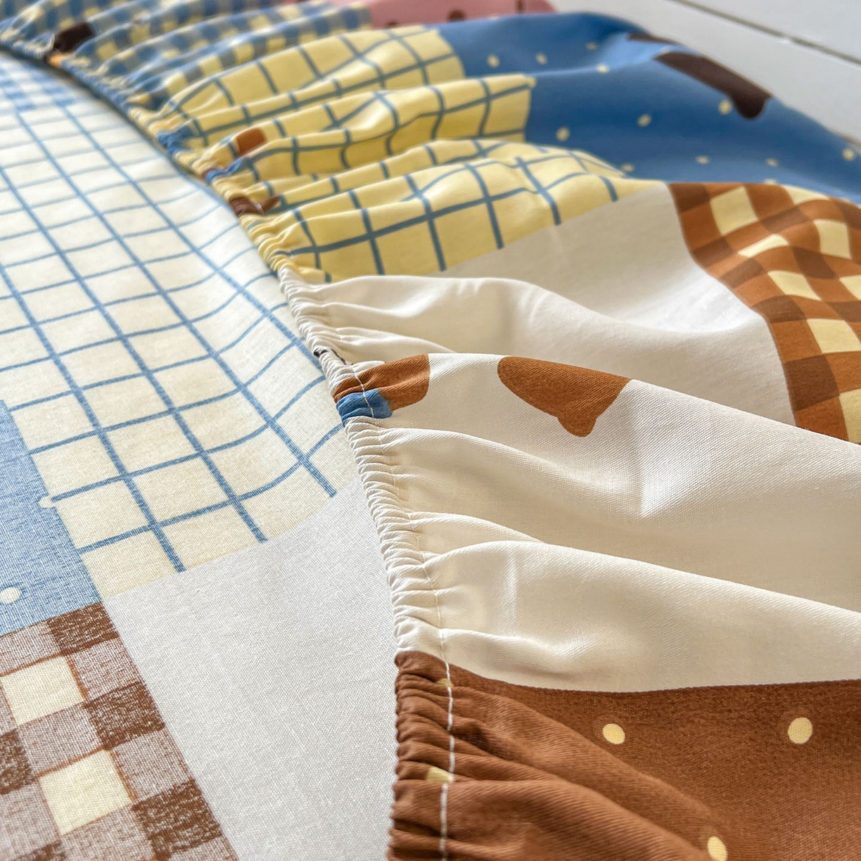 91家纺网 家纺一手货源 找家纺 希诺家居 2026新款费尔岛风全棉纯棉小清新单品床单床笠三件套-第二批 可可布丁马