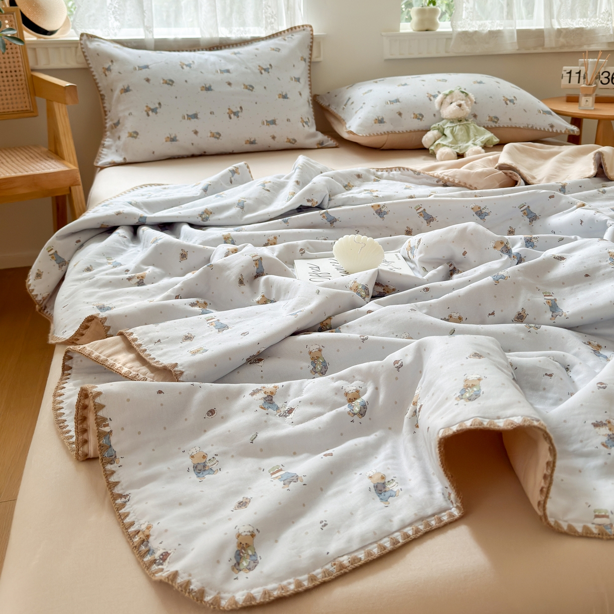 91家纺网 家纺一手货源 找家纺 雯雨家纺 2026新款全棉双层纱新疆棉花夏被空调被被子被芯 小熊礼物