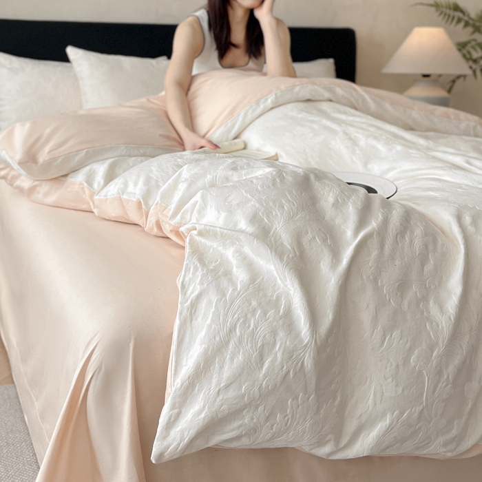 91家纺网 家纺一手货源 找家纺 卡姿家纺 2026春夏全棉高密厚织大提花轻奢四件套 柔风香草-奶白