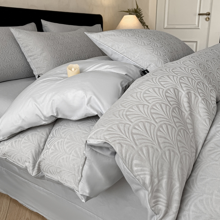 91家纺网 家纺一手货源 找家纺 卡姿家纺 2026春夏全棉高密厚织大提花轻奢四件套 伊贝卡-银灰