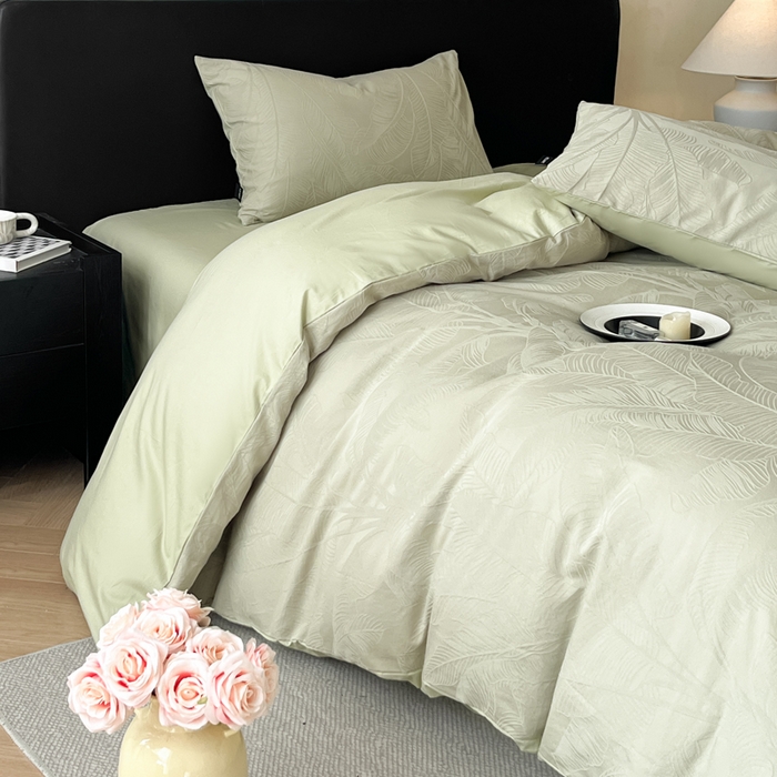 91家纺网 家纺一手货源 找家纺 卡姿家纺 2026春夏全棉高密厚织大提花轻奢四件套 焦野-奶绿