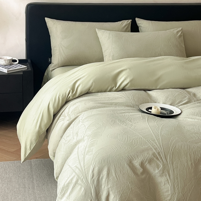 91家纺网 家纺一手货源 找家纺 卡姿家纺 2026春夏全棉高密厚织大提花轻奢四件套 焦野-奶绿