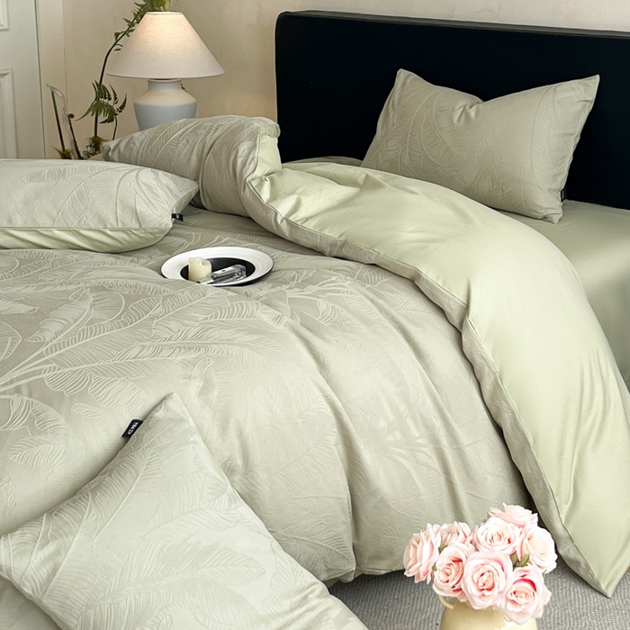 91家纺网 家纺一手货源 找家纺 卡姿家纺 2026春夏全棉高密厚织大提花轻奢四件套 焦野-奶绿