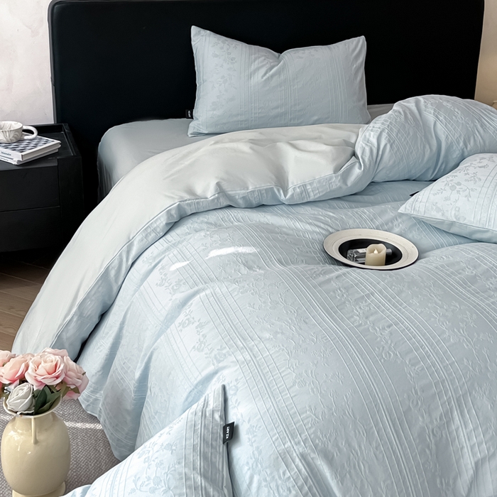 91家纺网 家纺一手货源 找家纺 卡姿家纺 2026春夏全棉高密厚织大提花轻奢四件套 沁香-湖绿