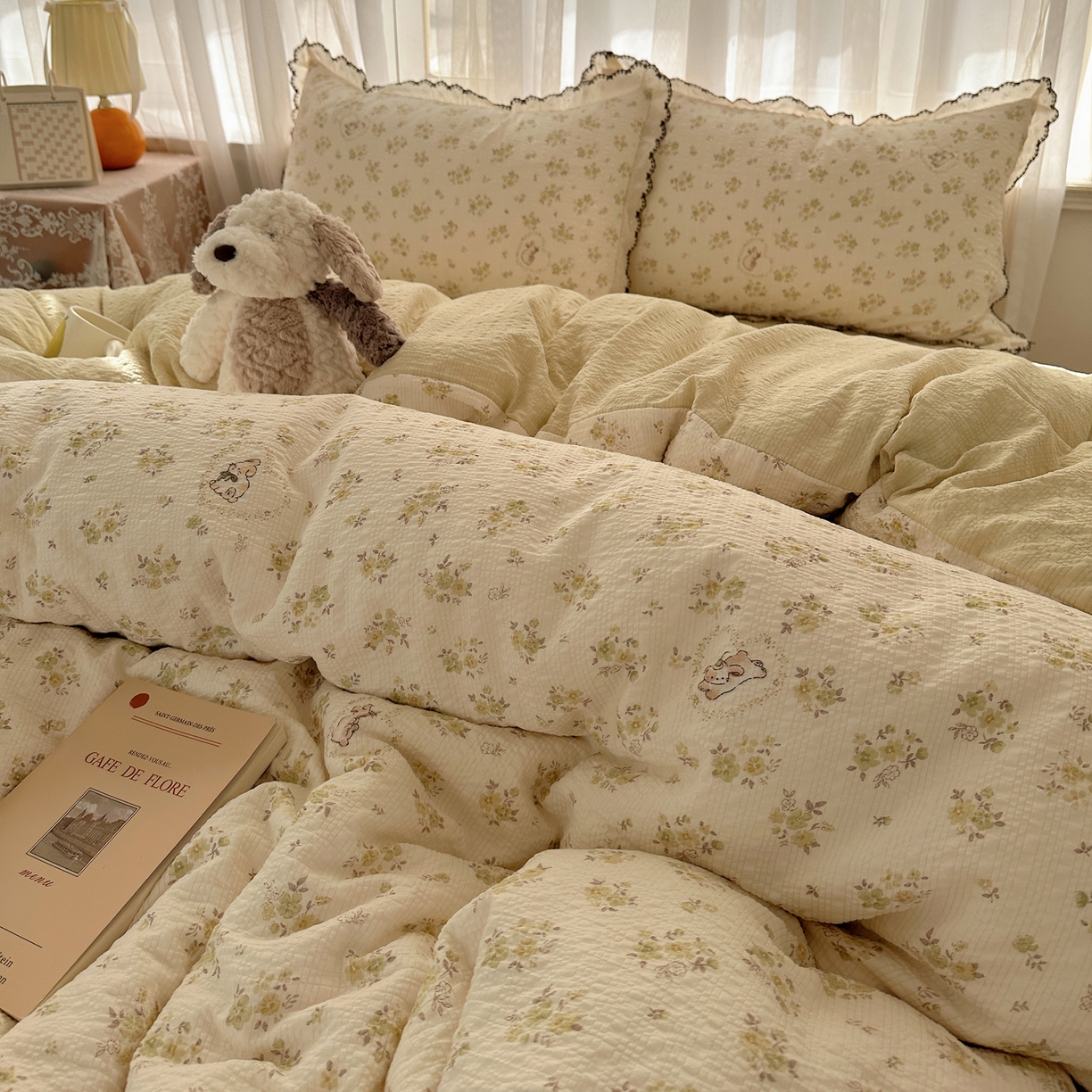 91家纺网 家纺一手货源 找家纺 凯洛奇 2026新款高品质A类泡芙纱甜栗花边套件系列一小红书推荐 春日花田