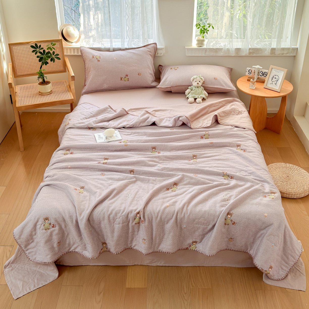 91家纺网 家纺一手货源 找家纺 雯雨家纺 2026新款全棉双层纱新疆棉花夏被空调被被子被芯 朱迪熊-紫