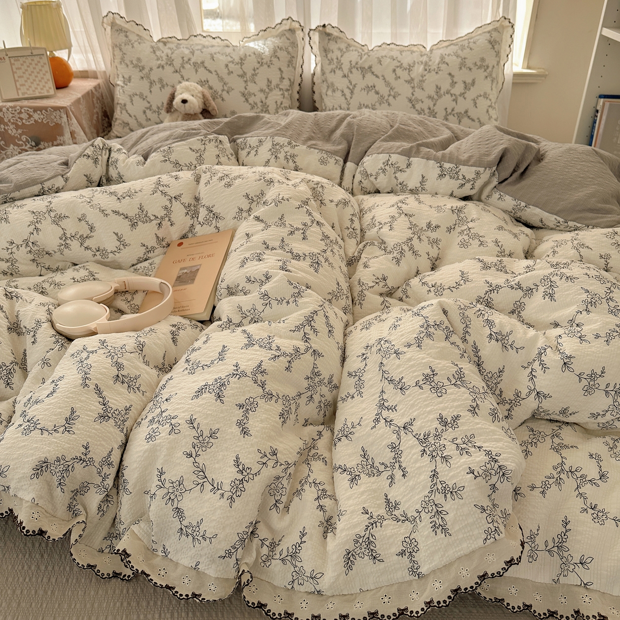 91家纺网 家纺一手货源 找家纺 （总）凯洛奇 2026新款高品质A类泡芙纱甜栗花边套件系列一小红书推荐