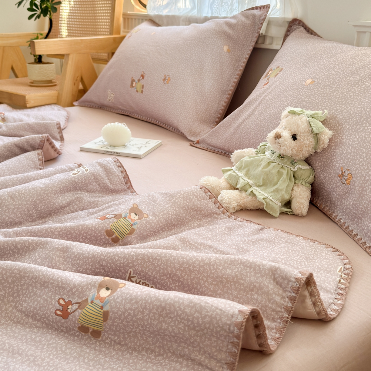 91家纺网 家纺一手货源 找家纺 雯雨家纺 2026新款全棉双层纱新疆棉花夏被空调被被子被芯 朱迪熊-紫