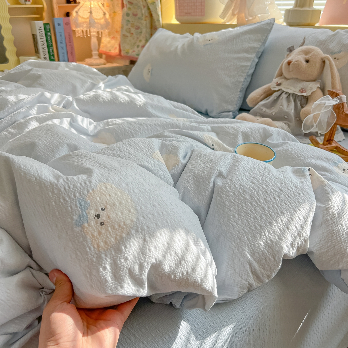 91家纺网 家纺一手货源 找家纺 韩巢家纺 2026新款泡芙纱四件套 蓝领结狗