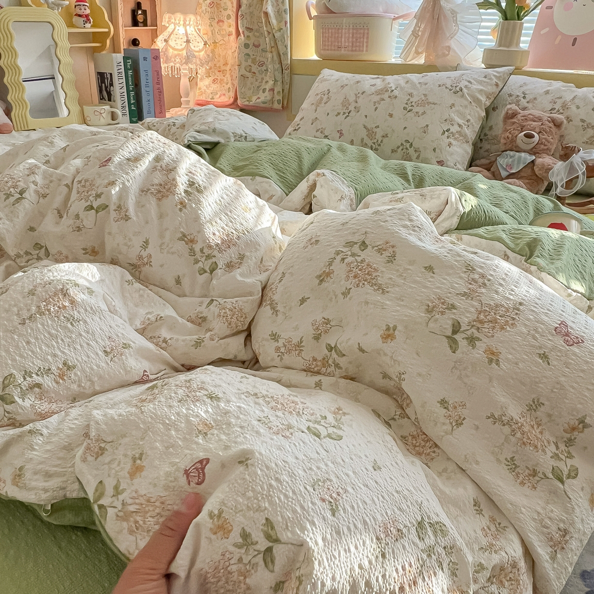 91家纺网 家纺一手货源 找家纺 韩巢家纺 2026新款泡芙纱四件套 蝶栖柔花