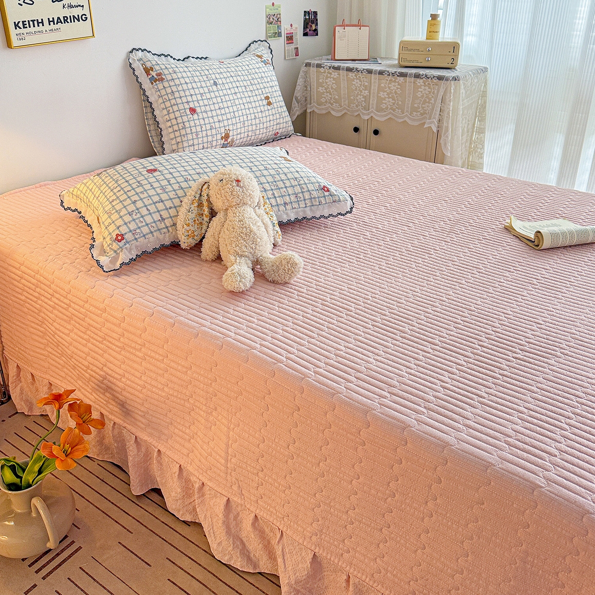 91家纺网 家纺一手货源 找家纺 富米莱（原臻工厂） 2026春夏新款云感泡芙棉复古法式花边床盖床裙被套夏凉被四件套一小红书推荐 复古花边-春日小熊