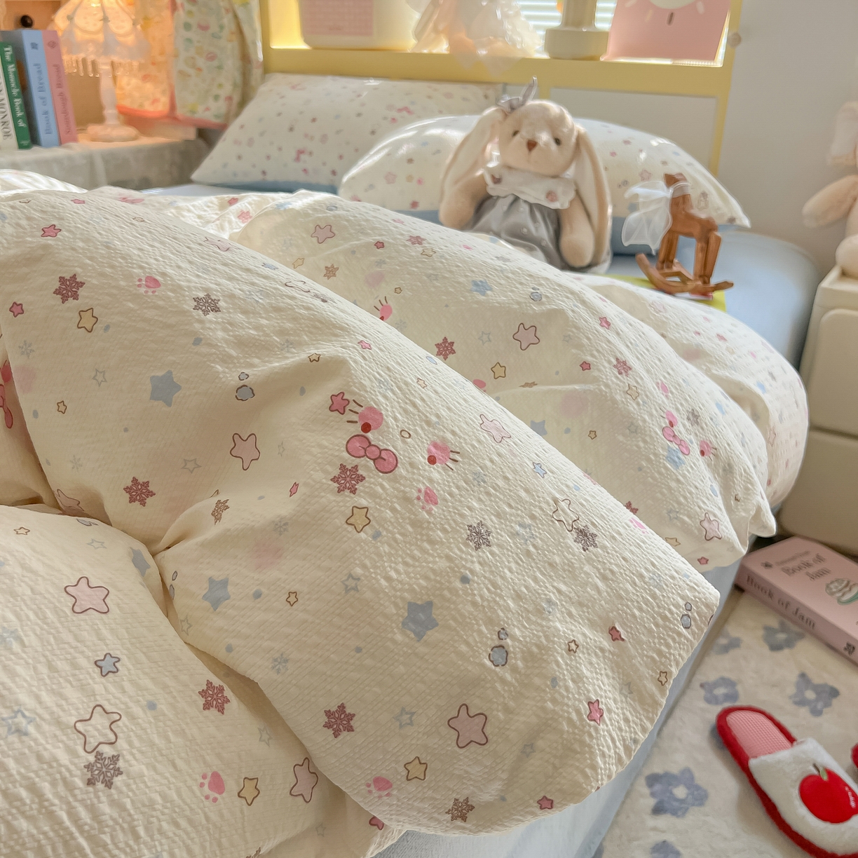 91家纺网 家纺一手货源 找家纺 韩巢家纺 2026新款泡芙纱四件套 躲猫猫