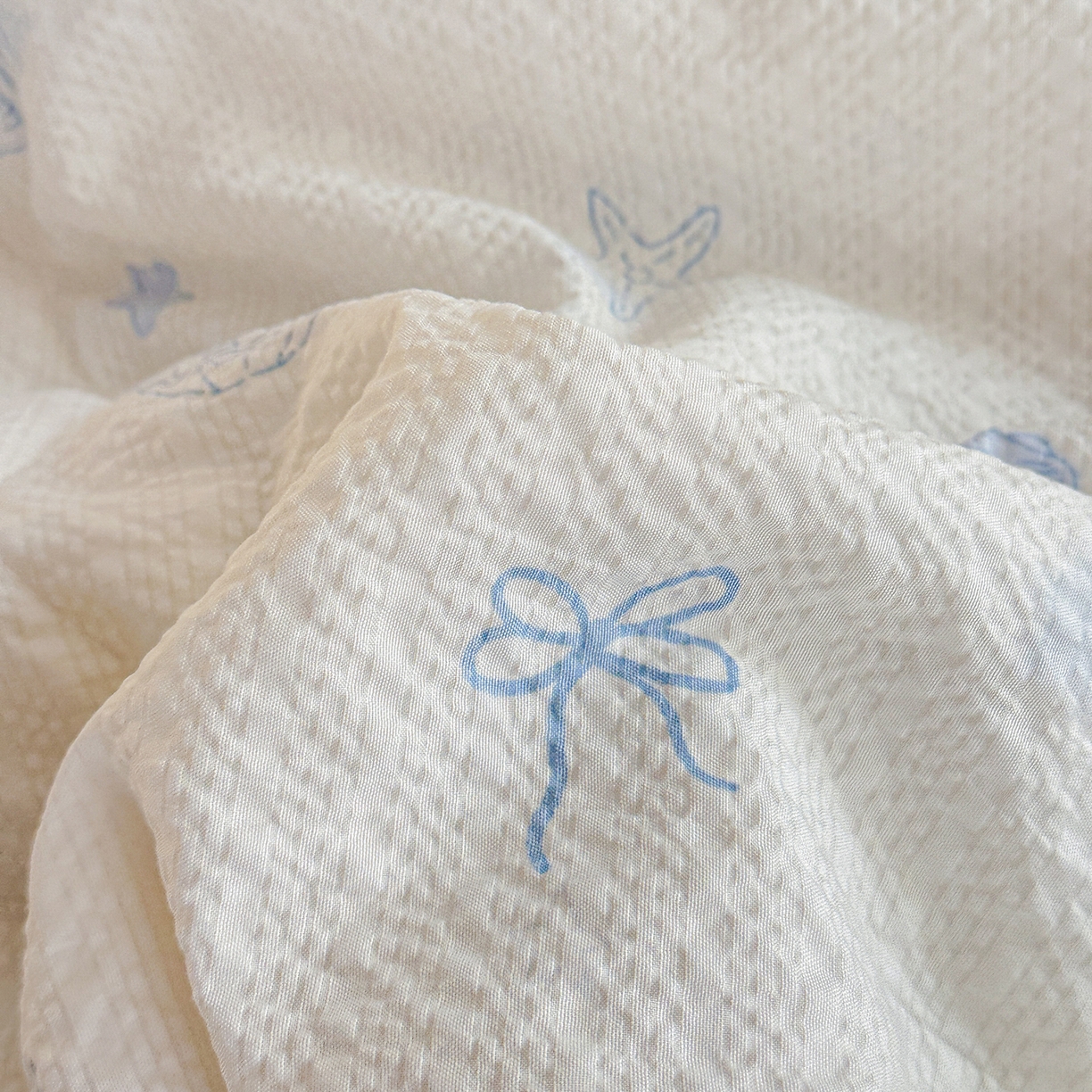 91家纺网 家纺一手货源 找家纺 富米莱（原臻工厂） 2026春夏新款云感泡芙棉复古法式花边床盖床裙被套夏凉被四件套一小红书推荐 复古花边-海盐日记