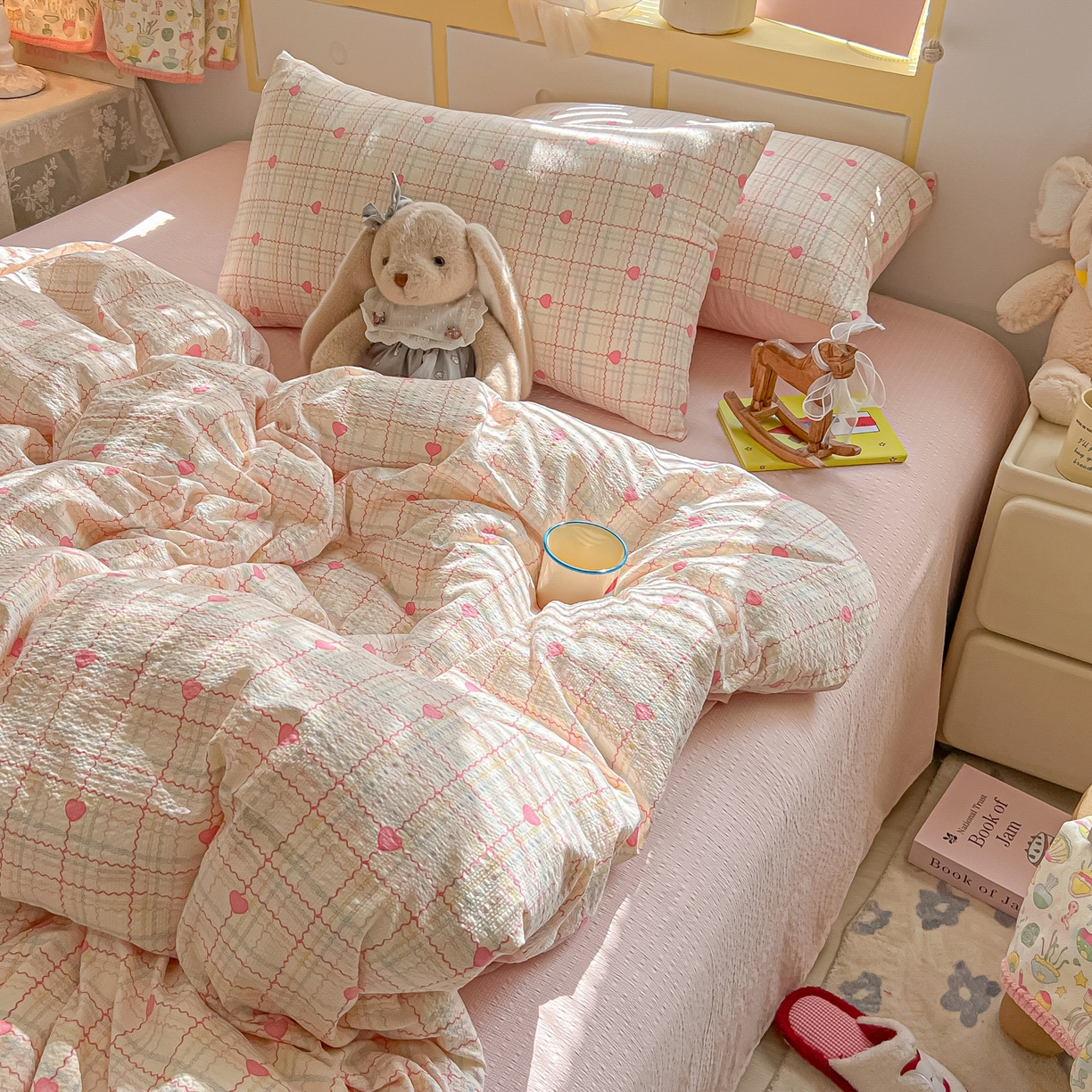 91家纺网 家纺一手货源 找家纺 韩巢家纺 2026新款泡芙纱四件套 格格心